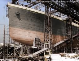 Titanic satelite is sail in to ocean space,not immersed